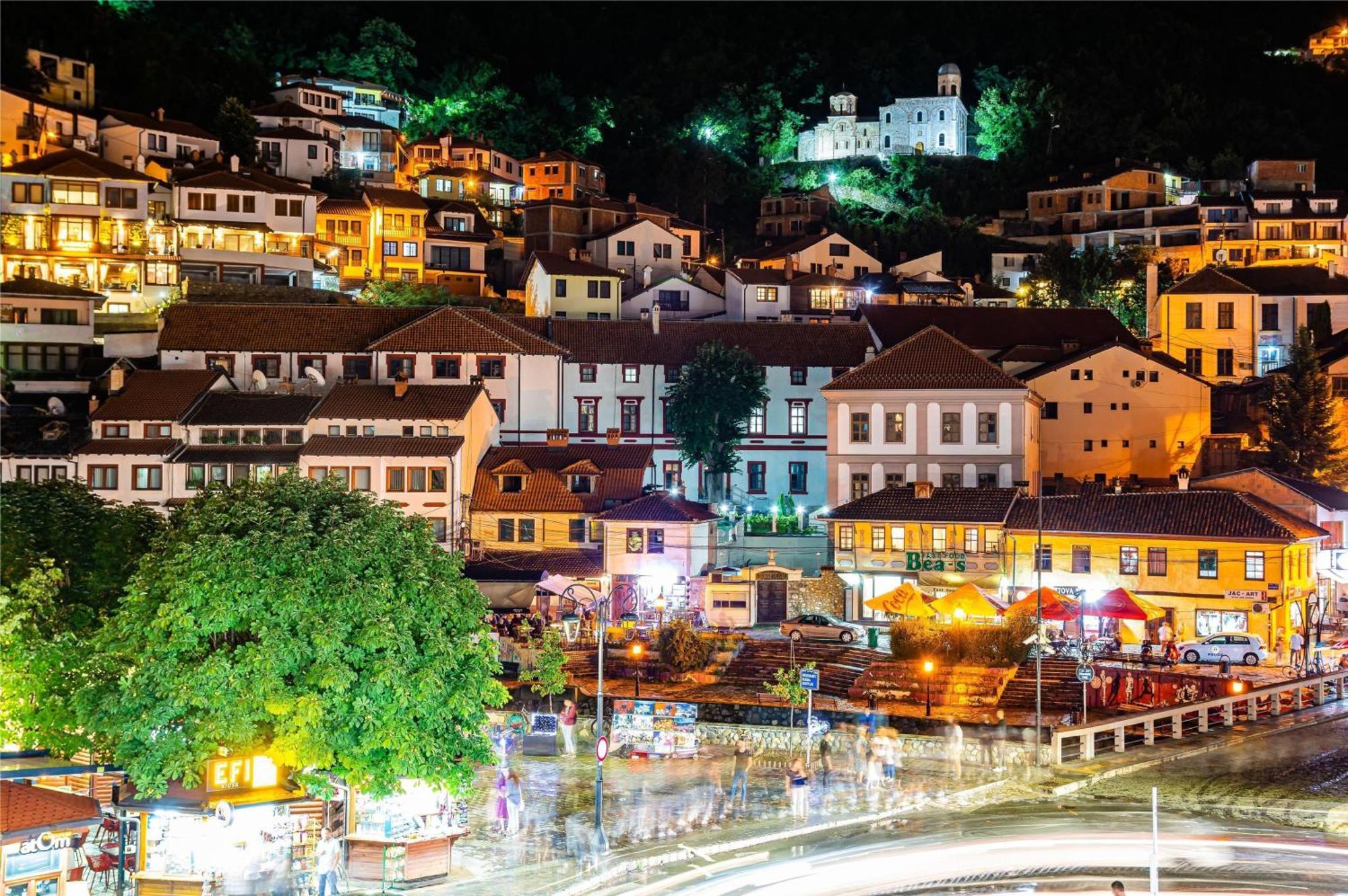 Sky Hotel Prizren Eksteriør billede